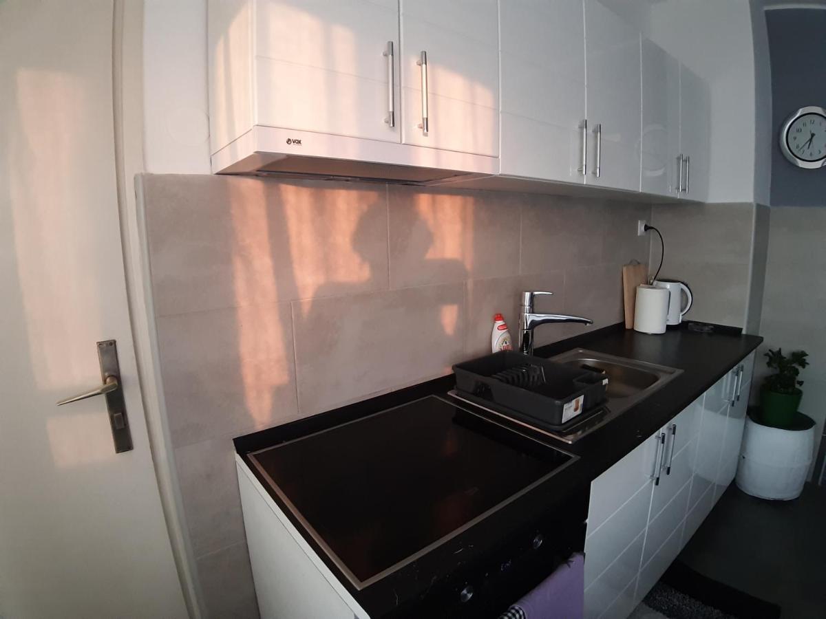 Aparmani Djuric Apartment ซูโบติกา ภายนอก รูปภาพ